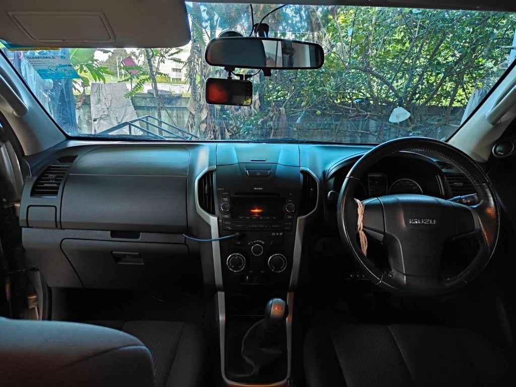 all new D max Hi lander 4 ประตู รถบ้านเดิมๆ all new D max Hi lander 4 ประตู รถบ้านเดิมๆ