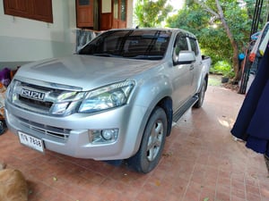 all new D max Hi lander 4 ประตู รถบ้านเดิมๆ