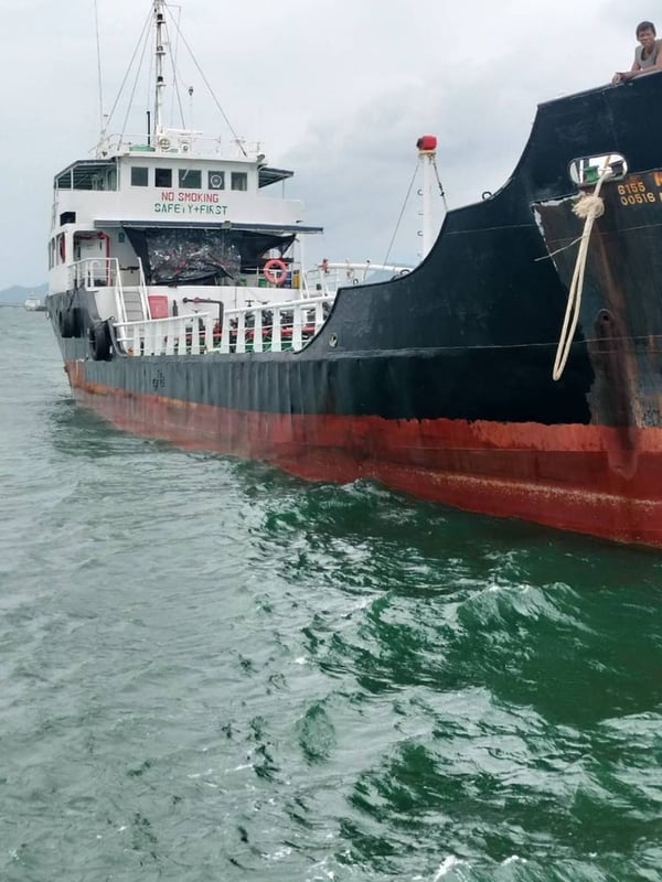 ขายเรือน้ำมันขนาด 5 แสนลิตร 