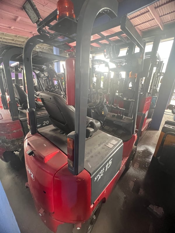 ต้องการขายรถรถไฟฟ้าขนาด 1.5 ตันสาว 3 เมตร แผงงาสไลด์ชิป