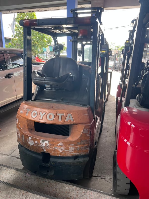 ขายรถตามสภาพพร้อมส่งเครื่องดีเซลเครื่องเกียร์ดีครับ ขายรถตามสภาพพร้อมส่งเครื่องดีเซลเครื่องเกียร์ดีครับ