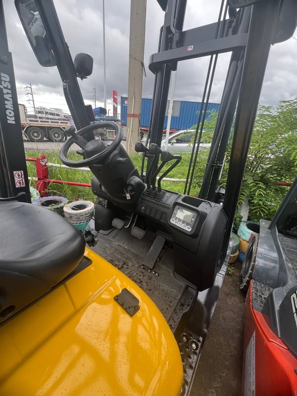 ต้องการขายรถแก๊สขนาด 2.5 ตัน 4 เมตร แผงงาสไลด์ชิด ต้องการขายรถแก๊สขนาด 2.5 ตัน 4 เมตร แผงงาสไลด์ชิด