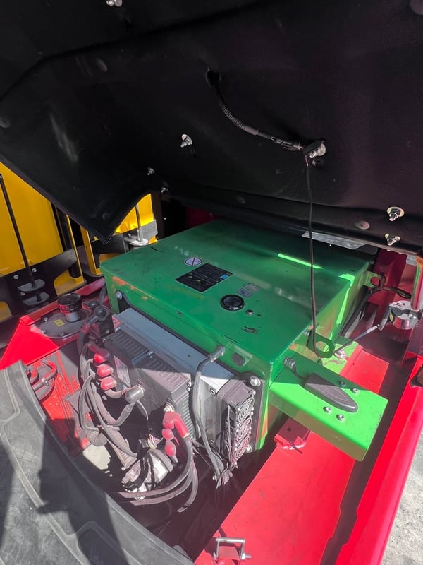 ต้องการขายรถไฟฟ้าเสา 6 เมตรเสา3ท่อนแบตเตอรี่ลิเที่ยม ต้องการขายรถไฟฟ้าเสา 6 เมตรเสา3ท่อนแบตเตอรี่ลิเที่ยม