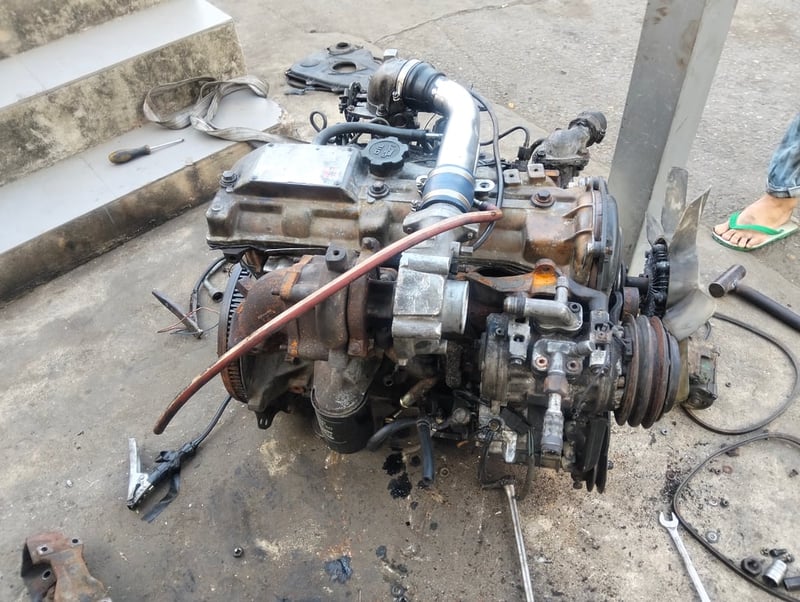 ขายเครื่องโตโยต้า2L turbo