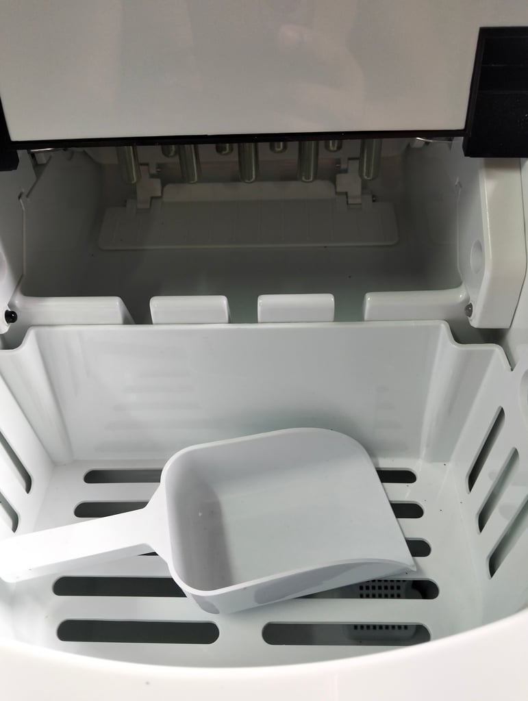 ขายเครื่องทำน้ำแข็งขนาดพกพา ขายเครื่องทำน้ำแข็งขนาดพกพา