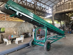 สายพานลำเลียง ใช้ขนถ่ายวัตถุดิบงานต่างๆ 