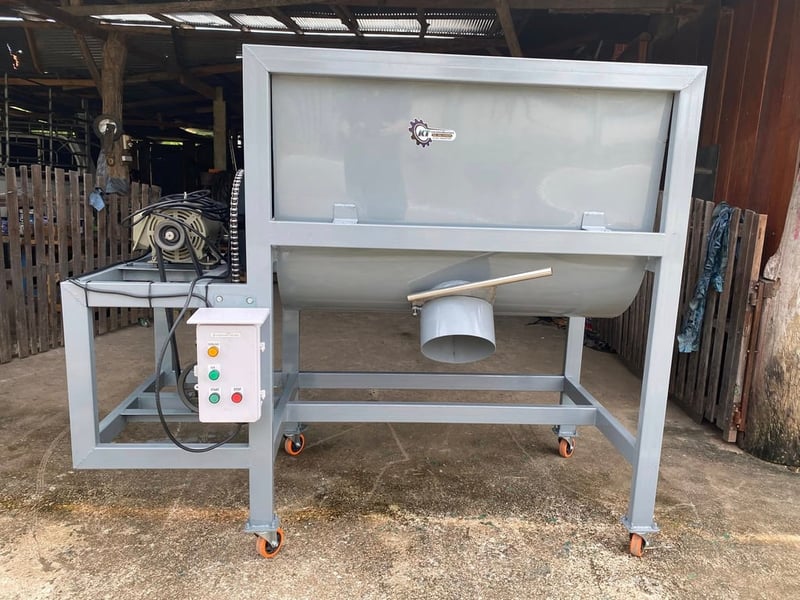 เครื่องผสมปุ๋ย รุ่น KT 200 ถังและชุดกวนSUS304 