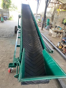 สายพานลำเลียง ใช้ขนถ่ายวัตถุดิบงานต่างๆ 