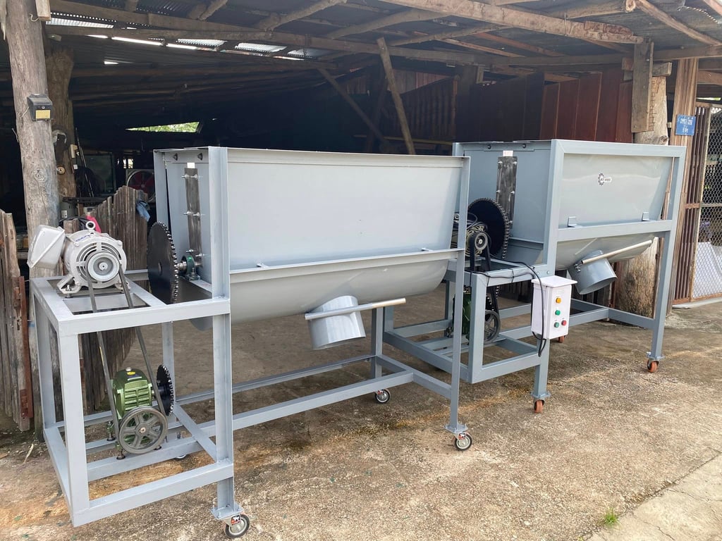 เครื่องผสมปุ๋ย รุ่น KT 200 ถังและชุดกวนSUS304  เครื่องผสมปุ๋ย รุ่น KT 200 ถังและชุดกวนSUS304