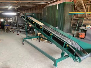 สายพานลำเลียง กว้าง 50 cm ยาว 5 เมตร  ใช้ขนถ่ายวัตถุดิบงานต่างๆ