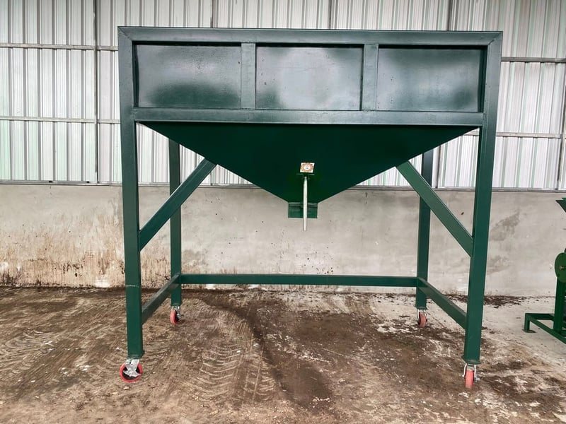 เครื่องกรอกบรรจุ ขนาด 2 คิว ใช้งานกรอกบรรจุวัตถุดิบ เครื่องกรอกบรรจุ ขนาด 2 คิว ใช้งานกรอกบรรจุวัตถุดิบ