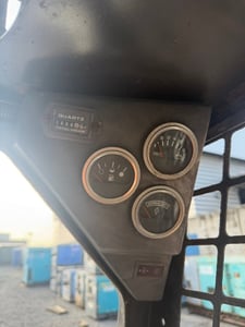 Bobcat 645 : Skid Steer Loader รถตักล้อยาง เล็ก 2.2ตัน by by OEK 098-5625920