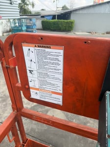 JLG Scissor lift - 3246E2 ลิฟท์ ขากรรไกร 10 เมตร by OEK 098-5625920