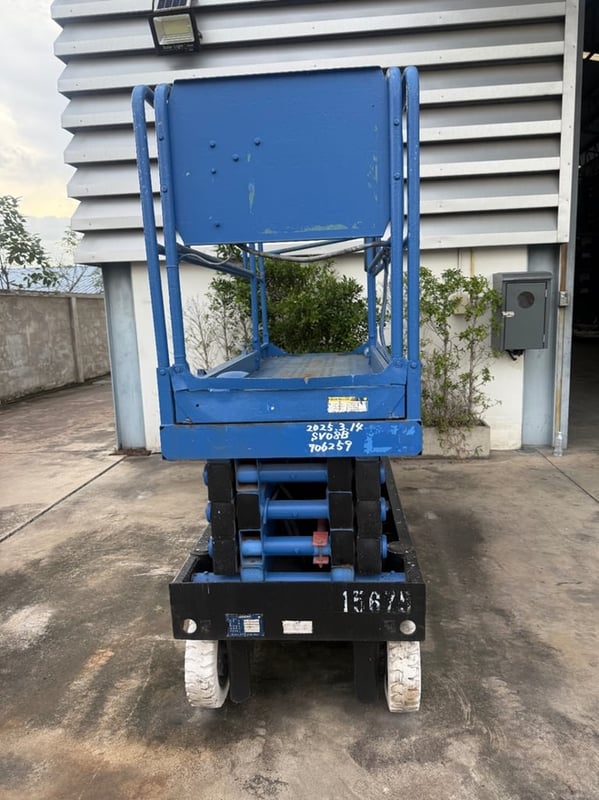 SV08B: Aichi 8m. Scissor lift - ลิฟท์ ขากรรไกร 8 เมตร by OEKShop