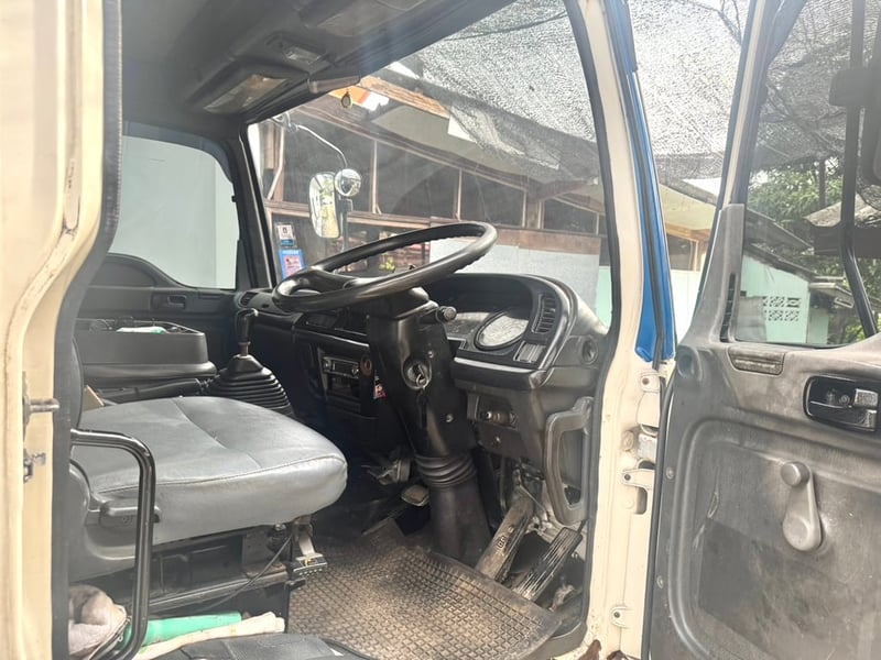 รถน้ำมัน อีซูซุ FVZ 195ปี45 2เพลา ถัง16,000 รถพร้อมใช้ สอบถามดัยคับ 