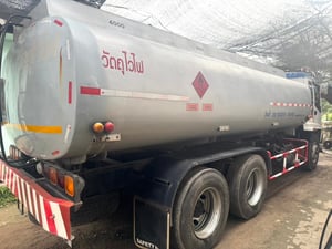 รถน้ำมัน อีซูซุ FVZ 195ปี45 2เพลา ถัง16,000 รถพร้อมใช้ สอบถามดัยคับ 