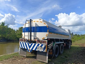 10 ล้อฮีโน่ 227 เครื่อง 220 แรงบรรจุน้ำได้ 15,000 ลิตรมีระบบดูดน้ำสเปรย์น้ำเพลาเดียว ทะเบียนพร้อมโอน 10 ล้อฮีโน่ 227 เครื่อง 220 แรงบรรจุน้ำได้ 15,000 ลิตรมีระบบดูดน้ำสเปรย์น้ำเพลาเดียว ทะเบียนพร้อมโอน