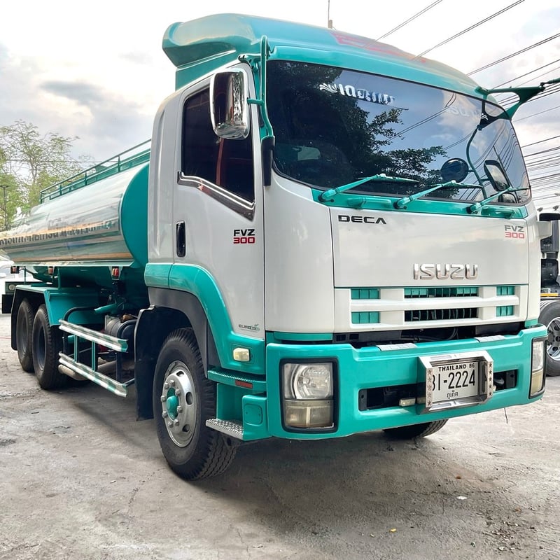 รถแท็งค์น้ำอีซูซุ FVZ 300 ปี 56 2เพลา ถัง 15,000ลิตร สอบถามรายระเอียดดัยคับ พร้อมทำสีใหม่ รถแท็งค์น้ำอีซูซุ FVZ 300 ปี 56 2เพลา ถัง 15,000ลิตร สอบถามรายระเอียดดัยคับ พร้อมทำสีใหม่
