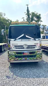 รถสิบล้อ เทเลอร์ท้ายลาด Hino FM8J 251 ปี56 ถาดขึ้นแบ็คโฮ 200 140 ได้  แยกขายหัวคัสซีได้ 