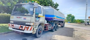 หัวลากฮีโน่ FM3M 240 หางแท๊งค์2เพลา สอบถามดัยคับ รถพร้อมใช้ 