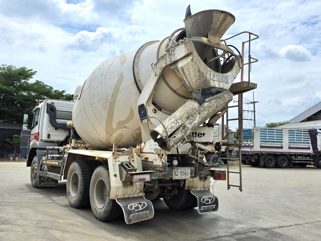 รถโม่ปูน ฟูโซ่280เเรง 2คันปี63 โม่7คิว รถพร้อมใช้  รถโม่ปูน ฟูโซ่280เเรง 2คันปี63 โม่7คิว รถพร้อมใช้