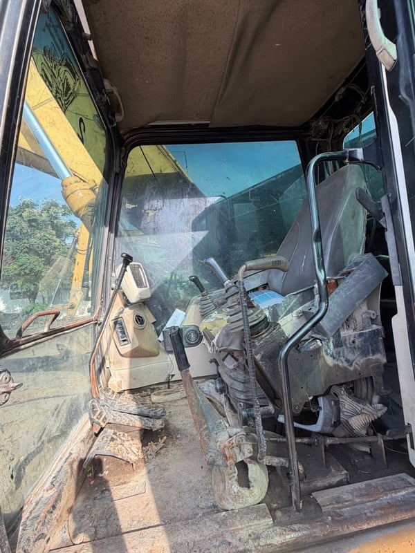 รถแบคโฮ CAT 320C สภาพพร้อมใช้งาน ทะเบียนพร้อมสอบถามดัยคับ รถแบคโฮ CAT 320C สภาพพร้อมใช้งาน ทะเบียนพร้อมสอบถามดัยคับ