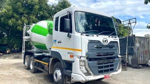 รถสิบล้อโม่ปูน UD Quester CWE 370 ปี58 ไมล์ 80,000 โล โม่ลิฟแฮร์ 7Q รถสภาพดี พร้อมใช้งาน ภายโม่ใบหนาสวย คัสซีสวยไม่มีผุหรือเปลี่ยนคัสซี รถสิบล้อโม่ปูน UD Quester CWE 370 ปี58 ไมล์ 80,000 โล โม่ลิฟแฮร์ 7Q รถสภาพดี พร้อมใช้งาน ภายโม่ใบหนาสวย คัสซีสวยไม่มีผุหรือเปลี่ยนคัสซี