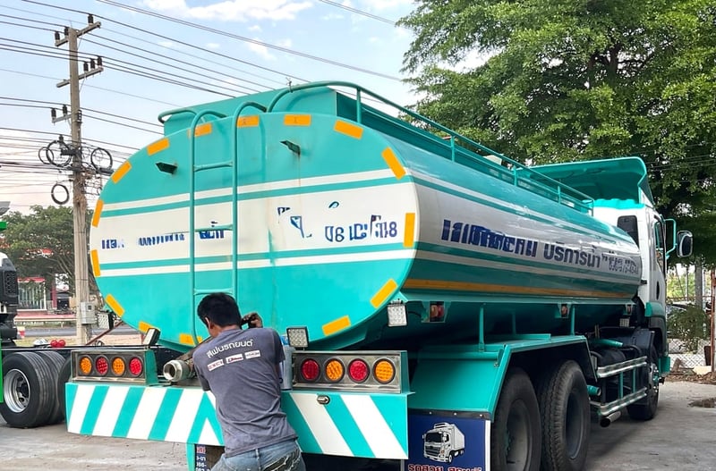 รถแท็งค์น้ำอีซูซุ FVZ 300 ปี 56 2เพลา ถัง 15,000ลิตร สอบถามรายระเอียดดัยคับ พร้อมทำสีใหม่ รถแท็งค์น้ำอีซูซุ FVZ 300 ปี 56 2เพลา ถัง 15,000ลิตร สอบถามรายระเอียดดัยคับ พร้อมทำสีใหม่