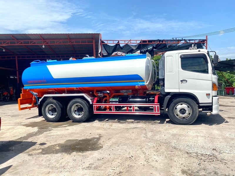 ฮีโน่ เมกก้า 212 แรง 2 เพลาปี 55 แท้งน้ำต่อใหม่ 15000 ลิตร