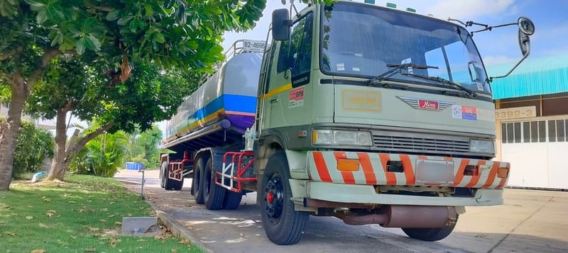 หัวลากฮีโน่ FM3M 240 หางแท๊งค์2เพลา สอบถามดัยคับ รถพร้อมใช้ 