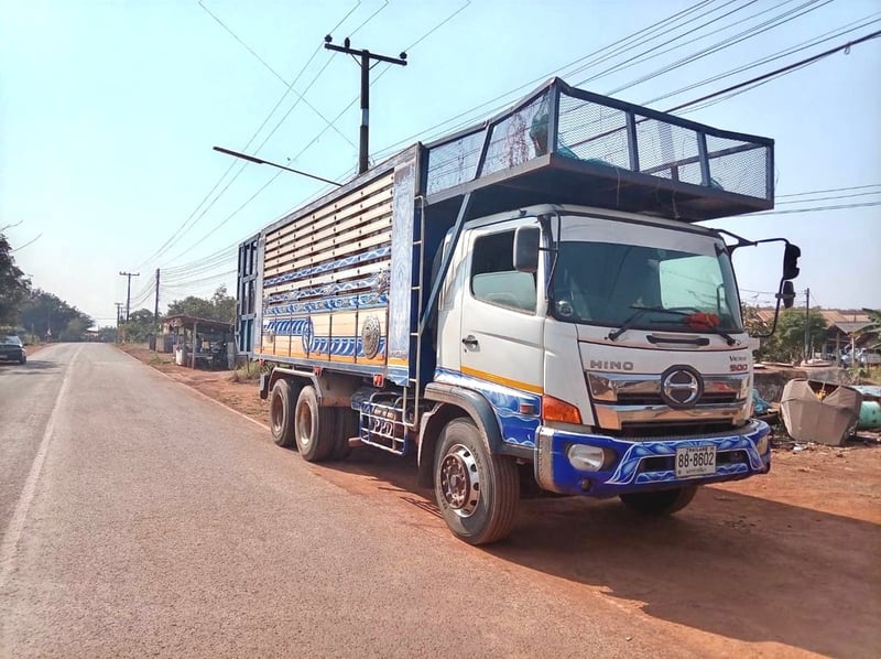 ฮีโน่ วิตเตอร FM8j 260 2เพลาปี60  ดั้มเกษตร เดิมวิ่งล่อง รถสวยเดิม สอบถามดัยคับ 