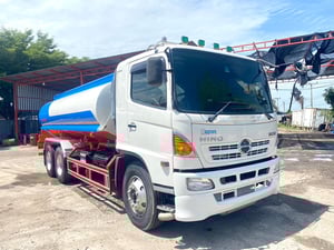 ฮีโน่ เมกก้า 212 แรง 2 เพลาปี 55 แท้งน้ำต่อใหม่ 15000 ลิตร