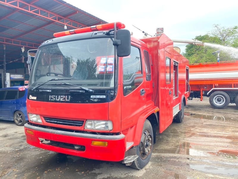 รถดับเพลิงอีสุ FTR 200 แรงปี49 รถพร้อมใช้ เอกสารเล่มพร้อม 