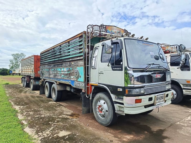  ฮีโน่FM1m เครื่ิงp11 320เเรง ดั้มเเม่+ลูก รถพร้อมใช้ สอบถามดัยคับ 