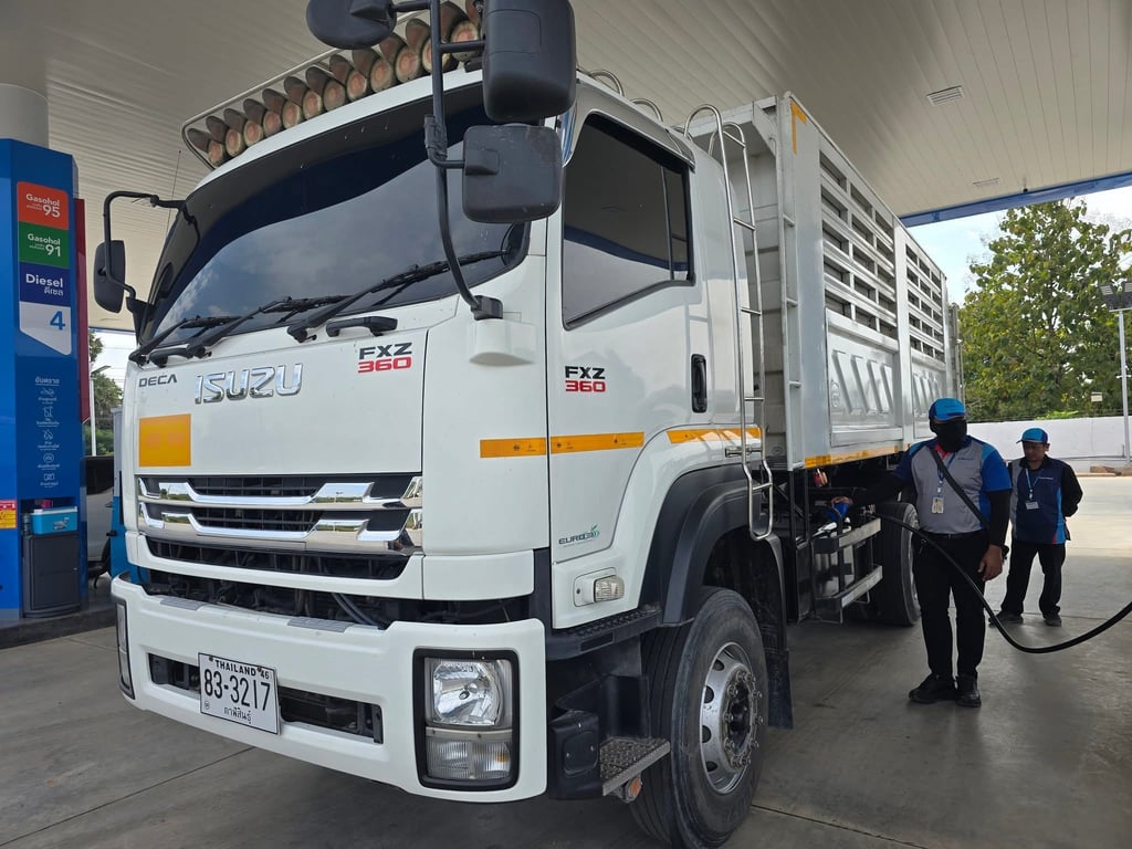 อีซูซุ FXZ 360ปี66 เฟืองเร็ว รถสวยพร้อมใช้งานเดิมสนิท ยันเงาไมล์แท้เอาเลขทะเบียนเช็คศูนย์ได้เลยครับ