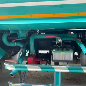 รถแท็งค์น้ำอีซูซุ FVZ 300 ปี 56 2เพลา ถัง 15,000ลิตร สอบถามรายระเอียดดัยคับ พร้อมทำสีใหม่ รถแท็งค์น้ำอีซูซุ FVZ 300 ปี 56 2เพลา ถัง 15,000ลิตร สอบถามรายระเอียดดัยคับ พร้อมทำสีใหม่