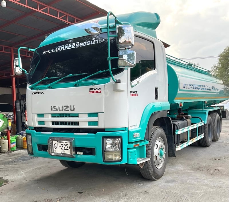 รถแท็งค์น้ำอีซูซุ FVZ 300 ปี 56 2เพลา ถัง 15,000ลิตร สอบถามรายระเอียดดัยคับ พร้อมทำสีใหม่ 