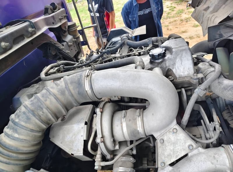 รถล่อง ฮีโน่ FL8j 260เพลาเดียวปี59 รถสวยเดิม Tel.0909758978ชายตู่ รถล่อง ฮีโน่ FL8j 260เพลาเดียวปี59 รถสวยเดิม Tel.0909758978ชายตู่