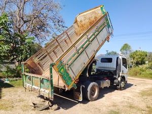 หกล้อดั้ม อีซูซุ NPR 150ปี54 ดั้ม สอบถามรายระเอียดดัยคับ 