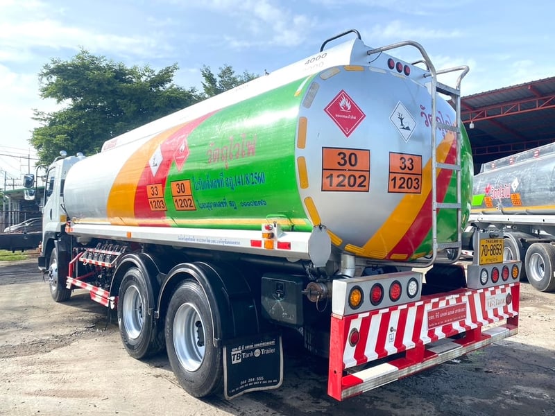 วัตถุไวไฟ อีซุ FVM240ปี58 ถัง18,000 รถสวยเดิม เอกสารพร้อมโอนคับ 