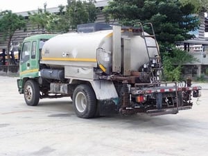 รถสเปร์ยยาง หกล้ออีซุFTR 200ปี50 สอบถามรายระเอียดดัยคับ Tel.0909758978ชายตู่