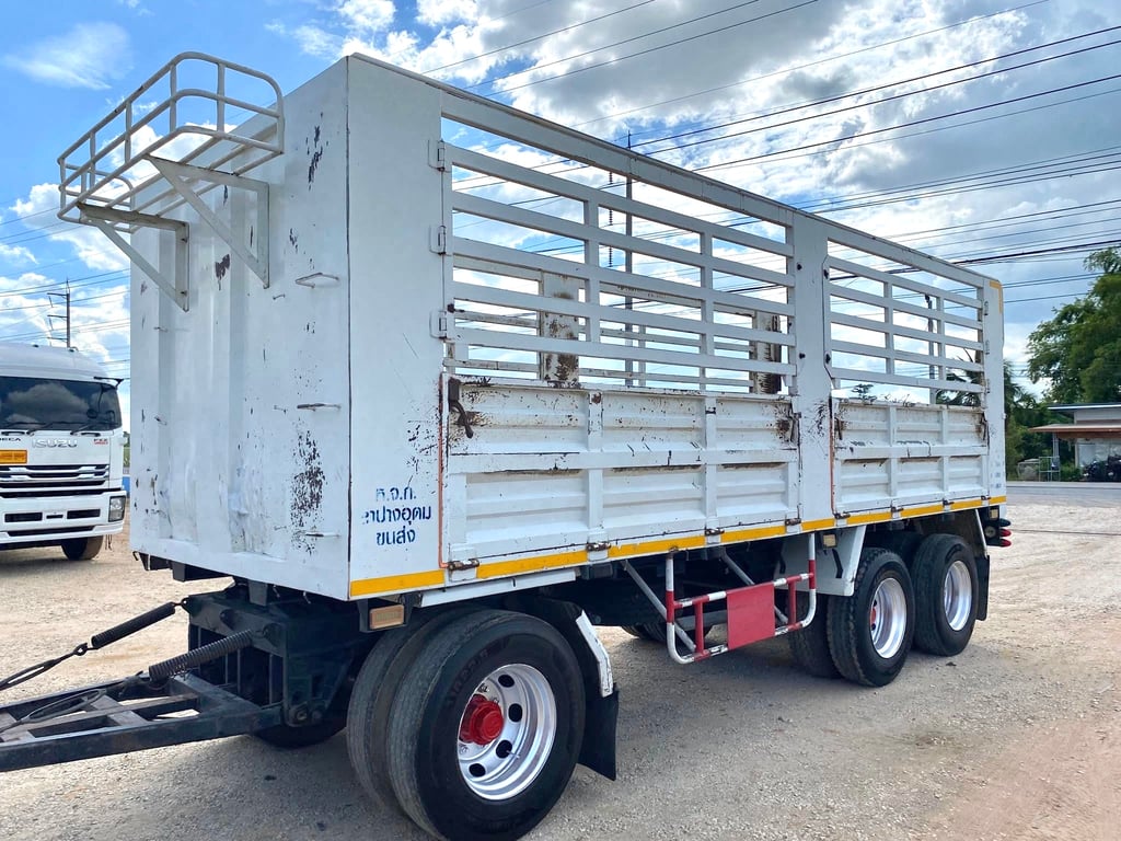 อีซูซุ FXZ 360 ปี54 กะบะไม่ดั้ม แม่ยาว6.20 ตัวลูกยาว7.00 สภาพสวยพร้อมใช้งาน อีซูซุ FXZ 360 ปี54 กะบะไม่ดั้ม แม่ยาว6.20 ตัวลูกยาว7.00 สภาพสวยพร้อมใช้งาน