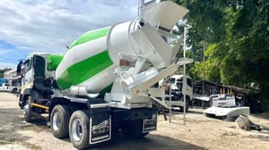 รถสิบล้อโม่ปูน UD Quester CWE 370 ปี58 ไมล์ 80,000 โล โม่ลิฟแฮร์ 7Q รถสภาพดี พร้อมใช้งาน ภายโม่ใบหนาสวย คัสซีสวยไม่มีผุหรือเปลี่ยนคัสซี รถสิบล้อโม่ปูน UD Quester CWE 370 ปี58 ไมล์ 80,000 โล โม่ลิฟแฮร์ 7Q รถสภาพดี พร้อมใช้งาน ภายโม่ใบหนาสวย คัสซีสวยไม่มีผุหรือเปลี่ยนคัสซี