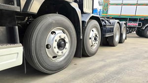 อีซูซุ GXZ 360ปี56  12ล้อ รถสวยเดิม สอบถามรายระเอียด