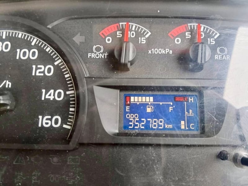 344 ปี 61 ไมล์35x,xxx รถเดิมบาง อยากได้สีไหนเเวะมาคุยกันคับ