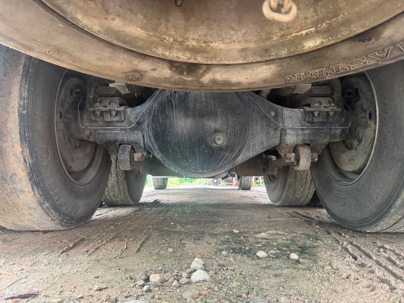 รถน้ำมัน อีซูซุ FVZ 195ปี45 2เพลา ถัง16,000 รถพร้อมใช้ สอบถามดัยคับ 