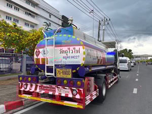 หกล้อมิเตอร์ ฮีโน่  210 แรงปี 62 แท้ง 9000 ลิตร โหลดล่าง ถังอู่ ทีบีแท้ง 