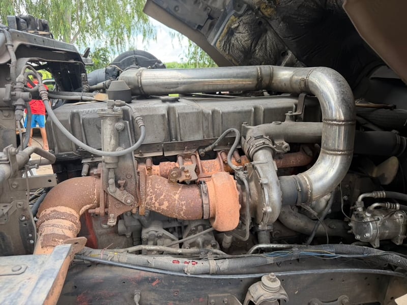 รถแท๊งค์น้ำ อีซุร๊อกกี้ เครื่อง6WA1 โบว์ 2เพลา ถัง16,000ลิตร มีระบบลากลูก รถพร้อมใช้ 