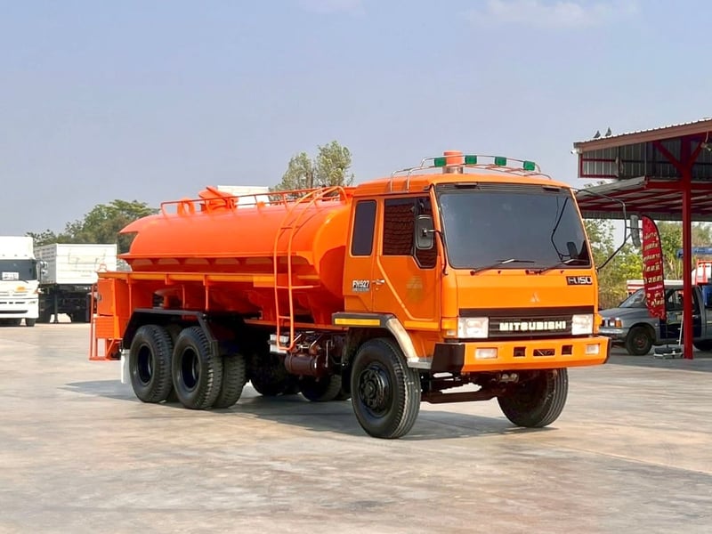 รถน้ำมิตซู TD 190ปี49 แท็งก์ 10,000 ลิตร สวยๆไมล์น้อยๆ ของแท้ สอบถามรายระเอียดดัยคับ Tel.0909758978ชายตู่