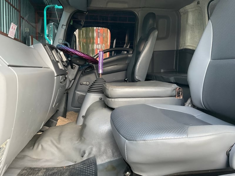 รถแท็งค์น้ำอีซูซุ FVZ 300 ปี 56 2เพลา ถัง 15,000ลิตร สอบถามรายระเอียดดัยคับ พร้อมทำสีใหม่ รถแท็งค์น้ำอีซูซุ FVZ 300 ปี 56 2เพลา ถัง 15,000ลิตร สอบถามรายระเอียดดัยคับ พร้อมทำสีใหม่